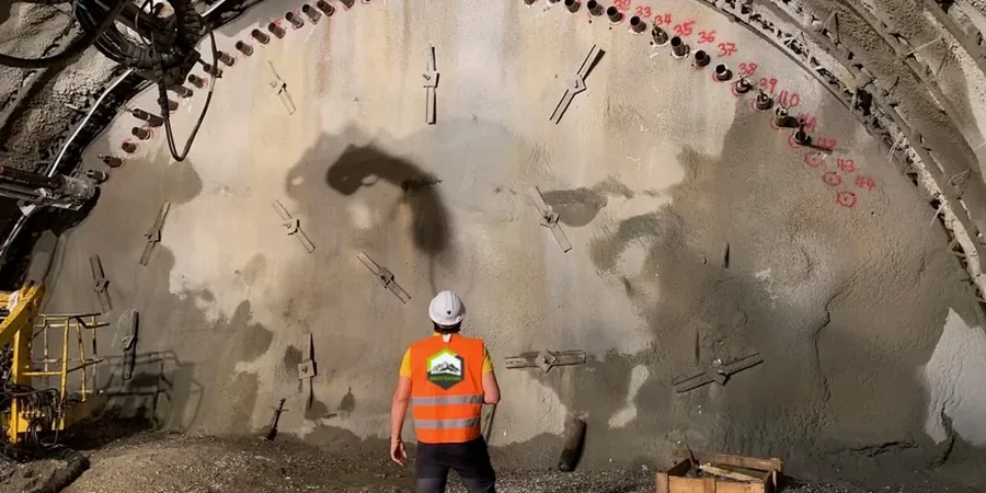Monitoreo Geotécnico de Excavaciones en Chillán: Control de Subsidencia y Seguridad Sísmica